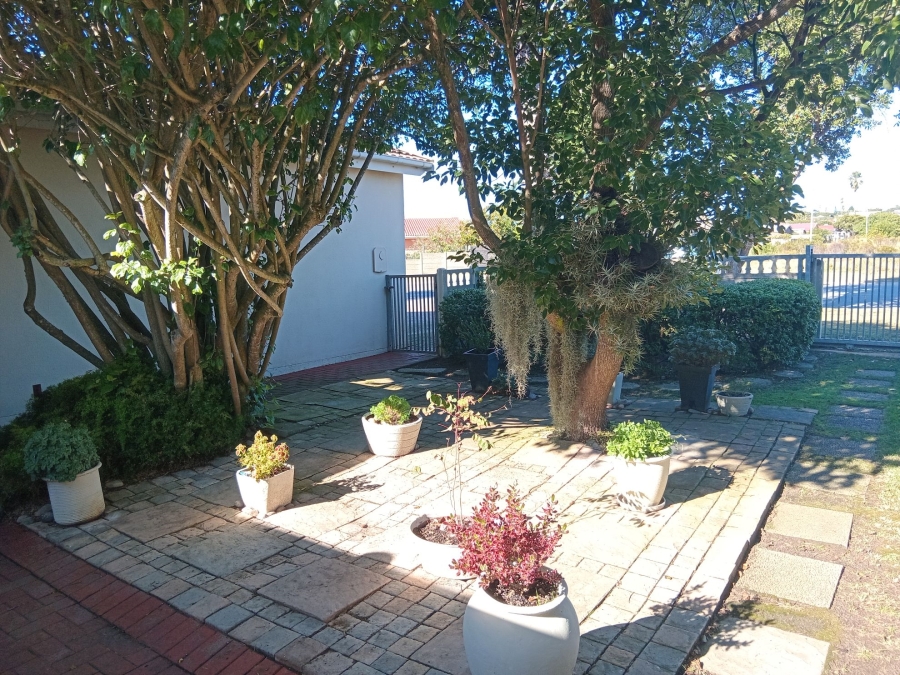 3 Bedroom Property for Sale in Heiderand Western Cape
